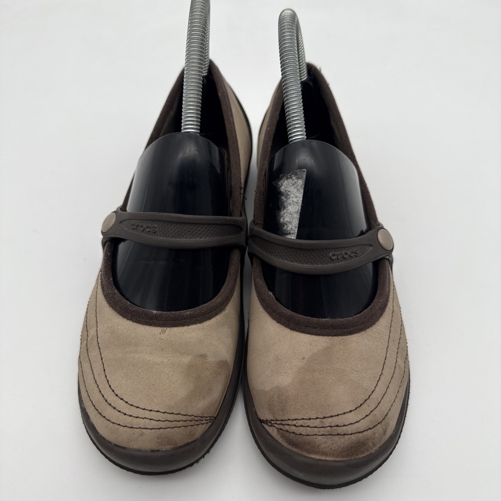 CROCS Mary Jane Flat Ballerina Walking Shoes Womens Sz 6 Espresso Nubuck - Picture 4 of 15